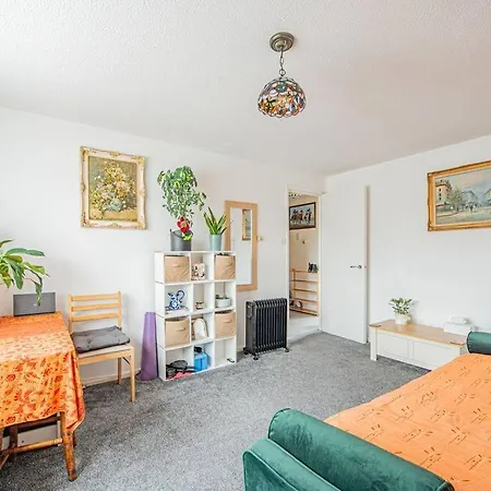 Home Away Home Near Heathrow Airport
